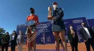 Read more about the article Sorana Cîrstea a pierdut în finala de la Strasbourg, dar a câștigat inimile publicului