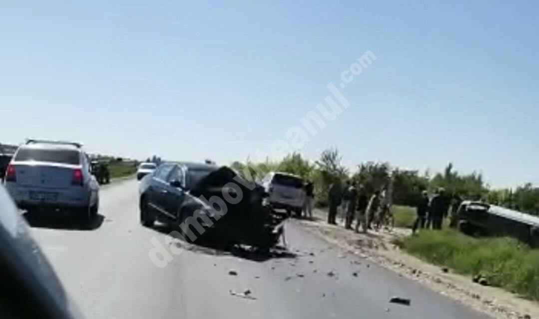 You are currently viewing Coliziune violentă între două autoturisme pe DN 7, la Lungulețu! O persoană grav rănită!