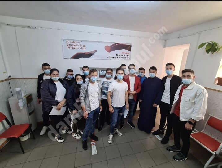 You are currently viewing ÎN ARHIEPISCOPIA TÂRGOVIȘTEI S-A DESFĂȘURAT CAMPANIA DONEAZĂ SÂNGE, SALVEAZĂ O VIAȚĂ!