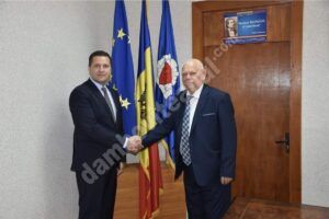 Read more about the article Relațiile de prietenie dintre Județul Dâmbovița și Raionul Ialoveni din Republica Moldova, susținute și consolidate de președintele CJD, Corneliu Ștefan