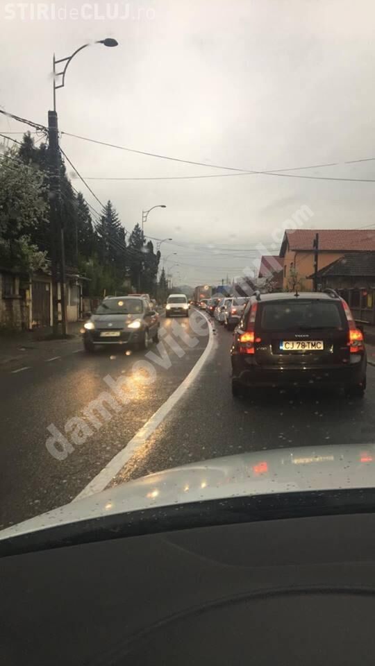 You are currently viewing Pe mai multe tronsoane din țară circulația este îngreunată din cauza condițiilor meteo nefavorabile