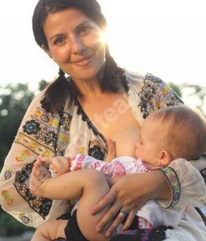 Read more about the article Victorie, pentru mamele care alăptează în public; orice discriminare împotriva lor va putea fi sancţionată