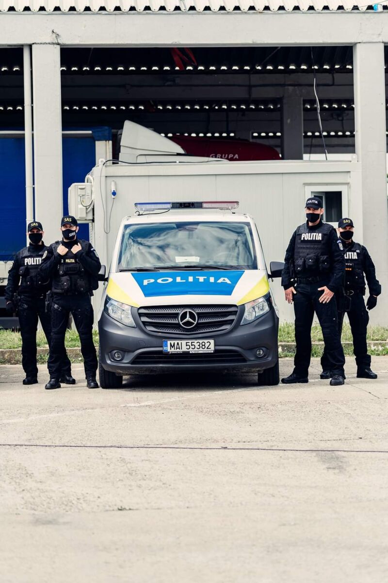 You are currently viewing PESTE 100 DE PERCHEZIȚII DOMICILIARE EFECTUATE DE POLIȚIȘTII DE INVESTIGARE A CRIMINALITĂȚII ECONOMICE, ÎN DOSARE DE INFRACȚIUNI ECONOMICE