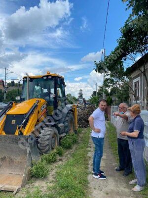 Read more about the article În două luni, rețeaua de canalizare din Răzvad va fi gata