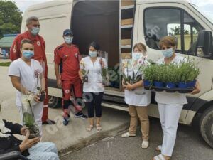 Read more about the article Noi acțiuni filantropice, desfășurate de Filiala de Cruce Roșie Dâmbovița