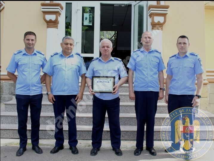 You are currently viewing Dâmbovița: Un ofițer jandarm, la încheierea mandatului de onoare în instituția “Oamenilor de arme”