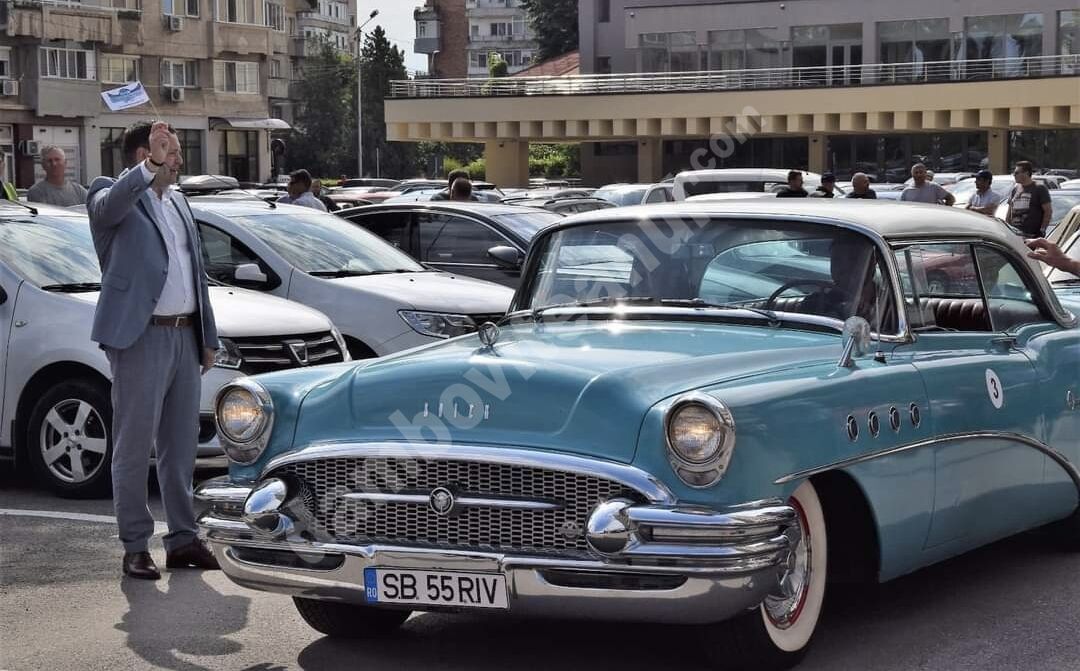 You are currently viewing DÂMBOVIȚA: A început competiția Old Cars Rally Transbucegi, 2021