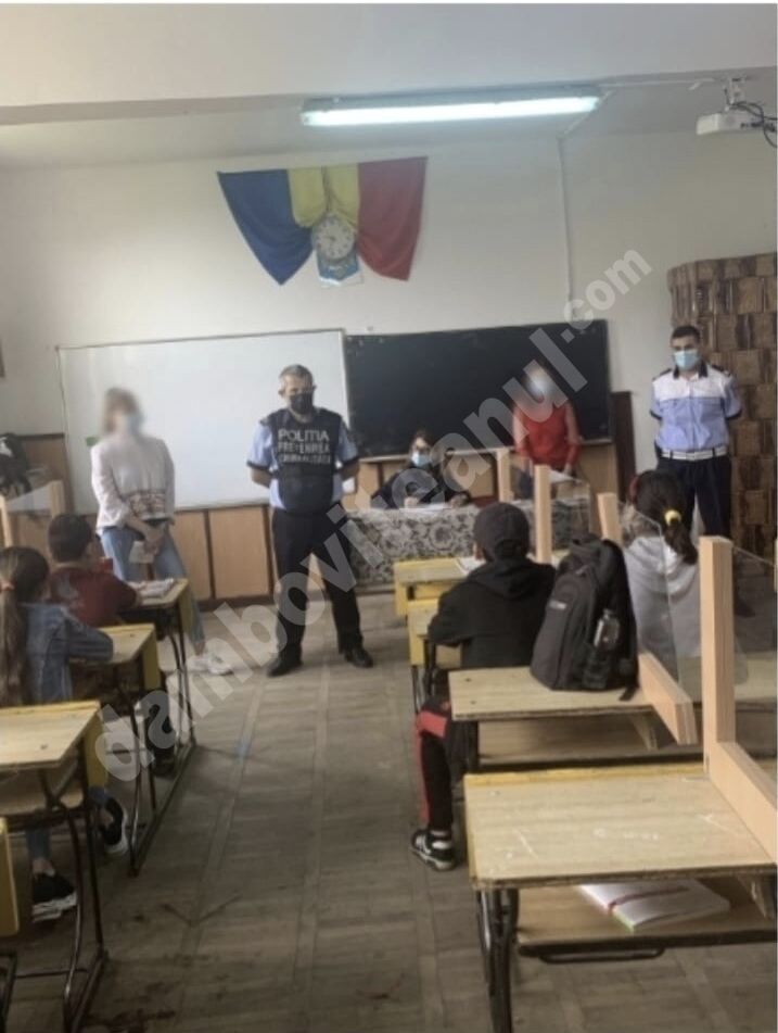 You are currently viewing Sesiune pentru informarea elevilor din localitățile dâmbovițene Cornățelu și Costeștii din Vale