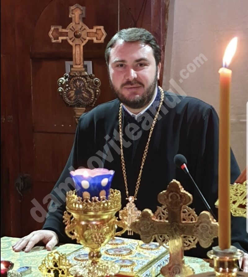 You are currently viewing PREZENȚE PURURI VII ÎN LUMINA ȘI SPLENDOAREA VEȘNICIEI – PR. DR. IONUȚ GHIBANU, VICAR EPARHIAL