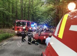 Read more about the article ACCIDENT RUTIER ÎN COMUNA LUDEȘTI, SATUL POTOCELU! O PERSOANĂ A FOST RĂNITĂ!