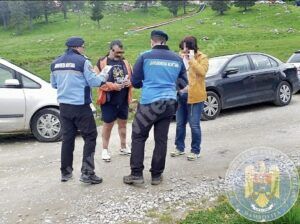 Read more about the article Acțiuni de informare și prevenire desfășurate de jandarmii montani
