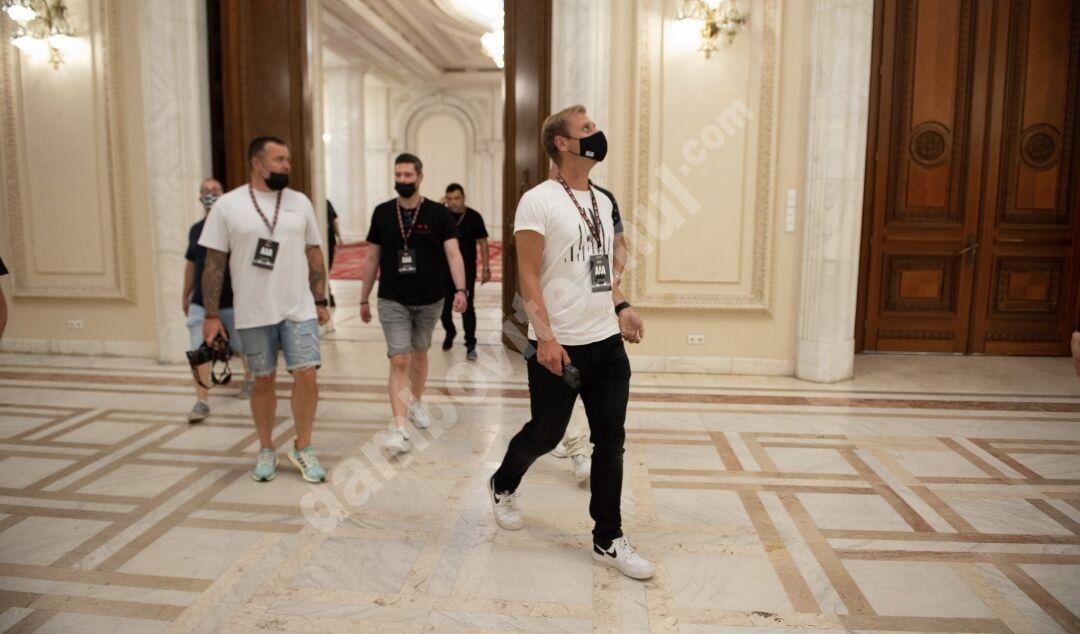 You are currently viewing Armin van Buuren vine la București, pe 25 septembrie, pentru cel mai mare și  spectaculos solo show din Europa!
