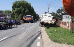 Read more about the article Trei tineri răniți într-un accident rutier la Potlogi – Dâmbovița