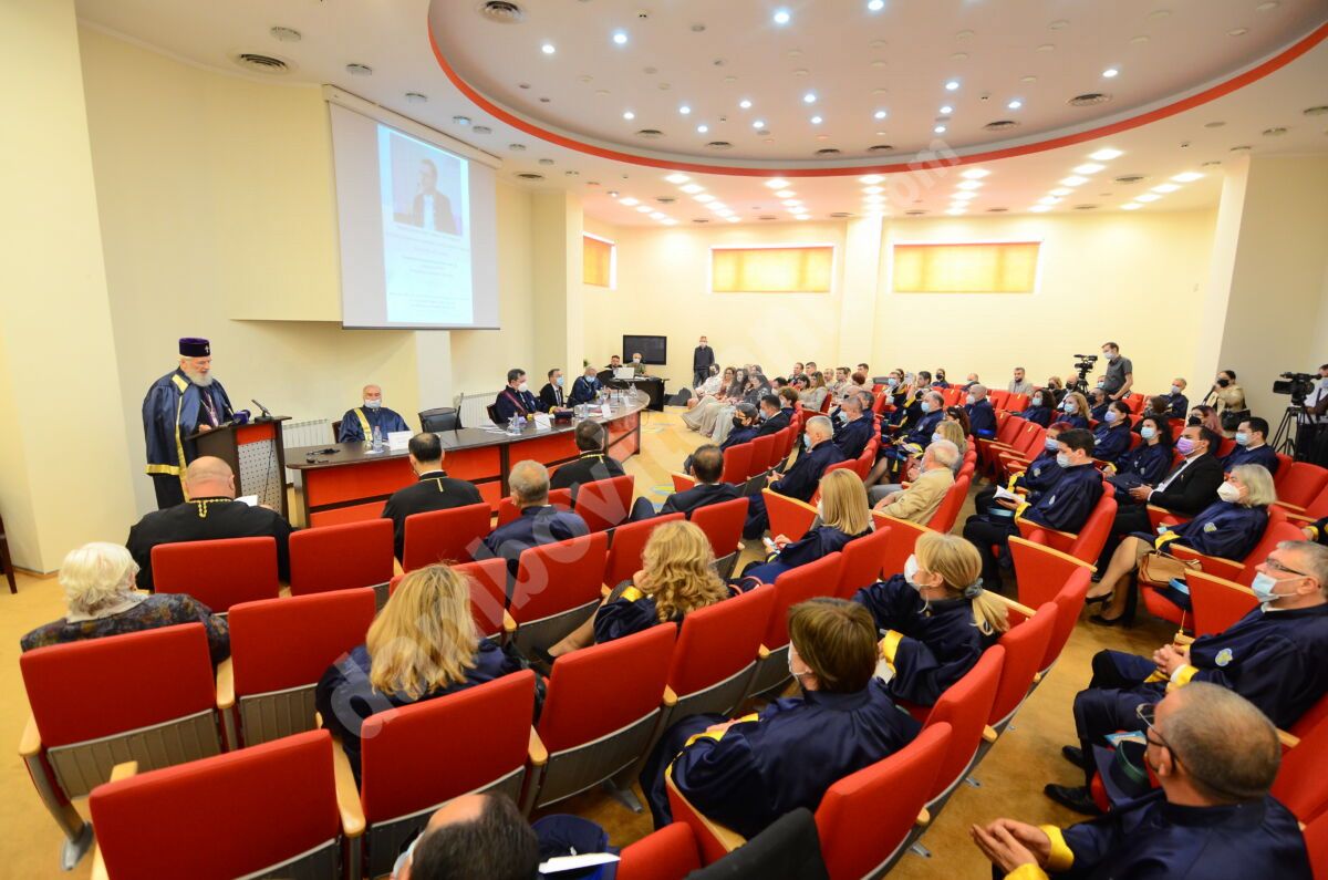 You are currently viewing    MITROPOLITUL NIFON L-A PRIMIT LA REȘEDINȚA DIN TÂRGOVIȘTE PE DOMNUL IOAN-AUREL POP, PREȘEDINTELE ACADEMIEI ROMÂNE