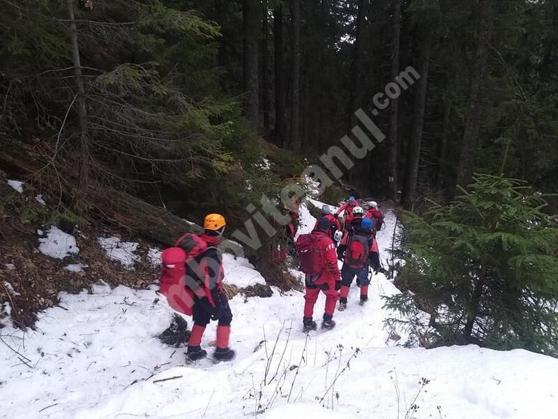 You are currently viewing Doi turiști au rămas blocați în Bucegi, în timp ce coborau de la Crucea Eroilor spre Cabana Caraiman