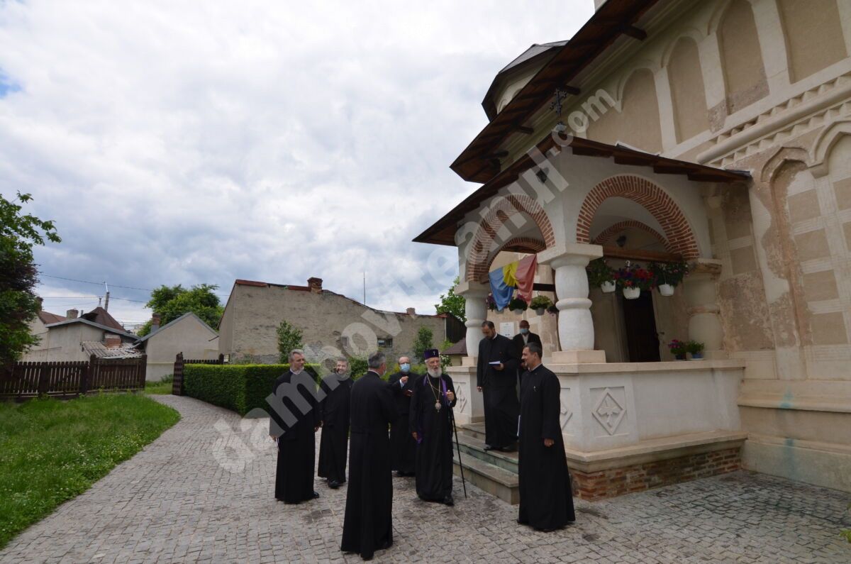 You are currently viewing VIZITĂ PASTORALĂ A ÎNALTPREASFINȚITULUI PĂRINTE ARHIEPISCOP ȘI MITROPOLIT NIFON