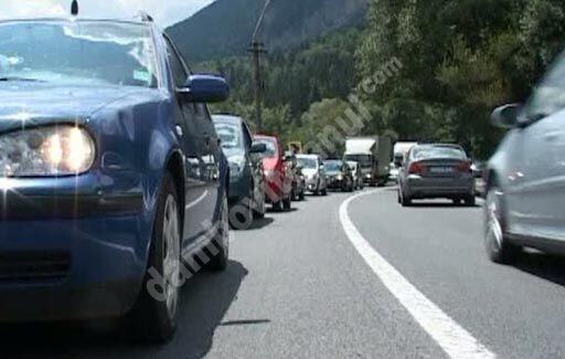 You are currently viewing Trafic aglomerat, la această oră, pe Valea Prahovei