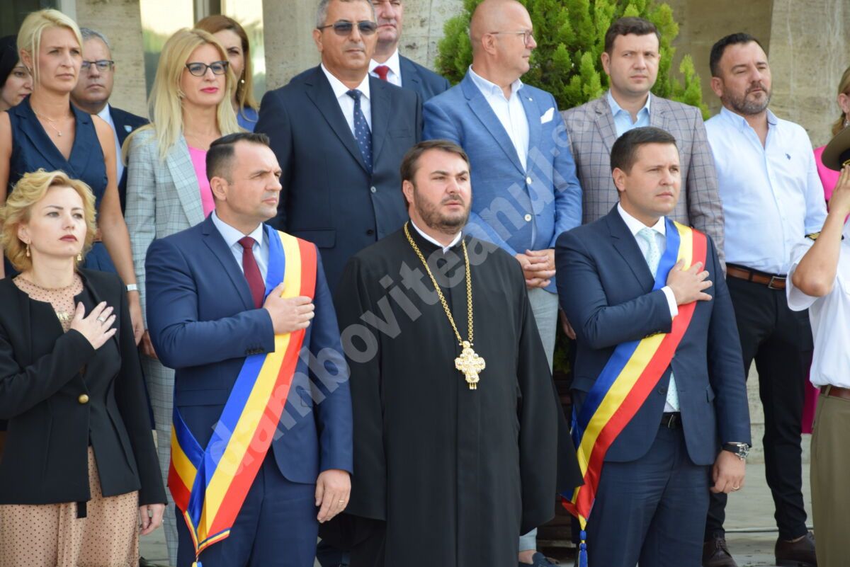 You are currently viewing LA TÂRGOVIȘTE, A FOST SĂRBĂTORITĂ ZIUA IMNULUI NAȚIONAL
