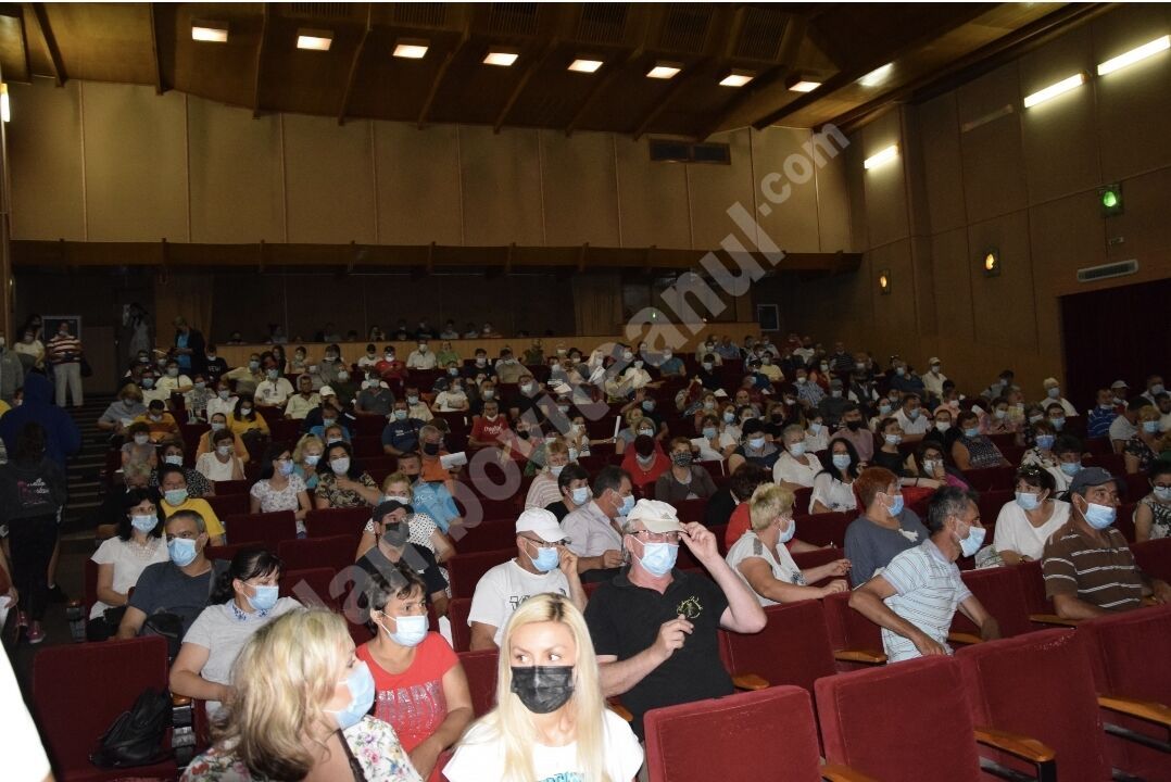 You are currently viewing DÂMBOVIȚA: AJOFM a organizat astăzi Bursa Locurilor de Muncă