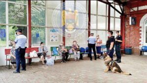 Read more about the article Amplă acțiune de control desfășurată de jandarmii dâmbovițeni în Gara Târgoviște