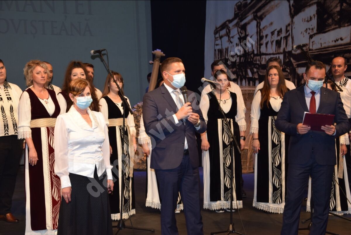 You are currently viewing Gala performanței în educația târgovișteană, eveniment organizat de Primăria Municipiului Târgoviște