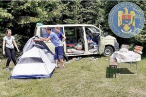 Read more about the article Jandarmii montani de la posturile Zănoaga și Peștera au continuat acțiunile de informare a turiștilor