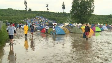 You are currently viewing 60 de persoane sunt blocate cu rulotele și mașinile într-un camping din Dâmbovița