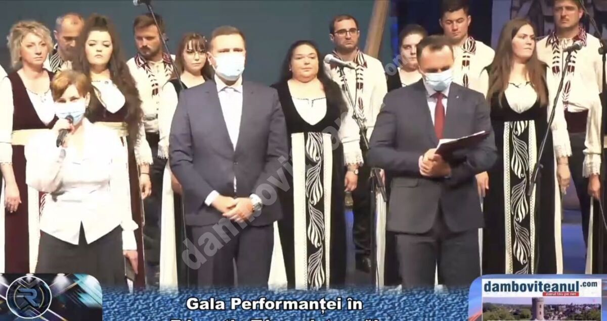 You are currently viewing Gala Performanței în educația târgovișteană îi premiază, astăzi, pe ”elevii de 10”