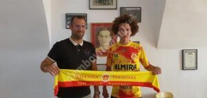 Read more about the article Robert Stoica, un fotbalist dâmbovițean de perspectivă, a fost achiziționat de Ripensia Timișoara