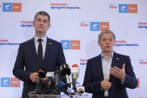 Read more about the article A apărut al treilea candidat la președinția USR-PLUS: Abia aștept să îi concurez pe Dan Barna și Dacian Cioloș