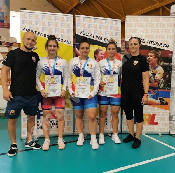 You are currently viewing Trei luptătoare de la CSM Târgoviște au devenit campioane ale României la U23