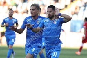 Read more about the article Chindia Târgoviște a “spart” gheața în campionat! Victorie cu Dinamo București