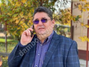 Read more about the article Datorită cantității mari de gunoi care nu intră in sarcina prestatorului, scos la porți de localnici, la Răcari există restanțe la ridicarea acestuia