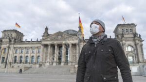 Read more about the article Germania a decis să nu mai folosească rata de incidenţă în luarea deciziilor privind restricţiile împotriva Covid-19