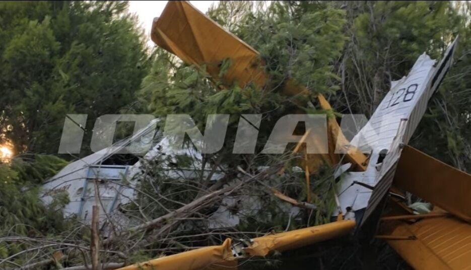 You are currently viewing Un avion de stingere a incendiilor s-a prăbușit în timpul unei intervenții pe insula Zakynthos, Grecia