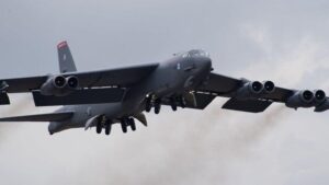 Read more about the article Statele Unite retrimit în Afganistan bombardiere și avioane de artilerie