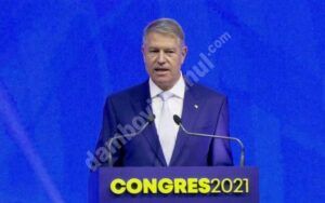 Read more about the article Iohannis, la congresul PNL: Guvernarea nu este un loc al ironiilor, în care unii parteneri se comportă ca şi cum ar fi pe reţele de socializare