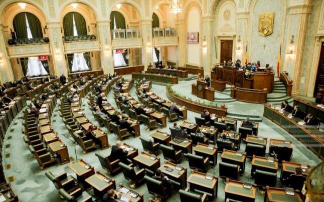 You are currently viewing Sâmbătă dimineața, ședință la Parlament pentru a stabili calendarul privind citirea și votul pe moțiunea de cenzură împotriva Guvernului Cîțu