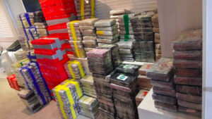 Read more about the article Peste două tone de cocaină au fost confiscate pe un iaht în largul Angliei