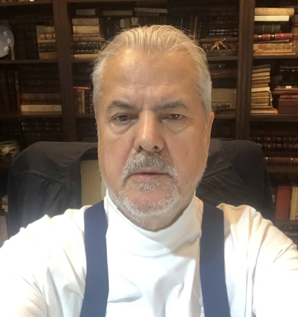 You are currently viewing ADRIAN NĂSTASE: Criza lui Iohannis!