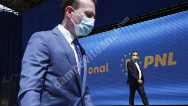 You are currently viewing Adrian Țuțuianu: la PNL, a fost un congres cu final anunţat, organizat în plină pandemie, când în ţară sunt instituite restricţii