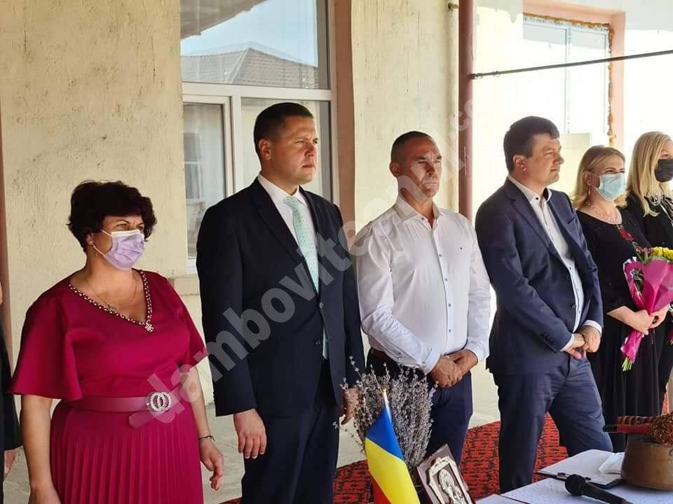 You are currently viewing Noul an școlar, întâmpinat cu bucurie, în comuna Dobra