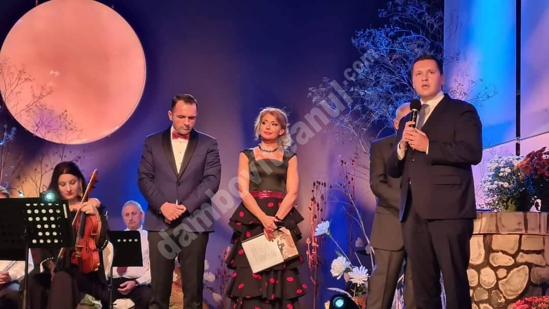 You are currently viewing O nouă pagină din istoria Festivalului „Crizantema de Aur” s-a încheiat, aseară