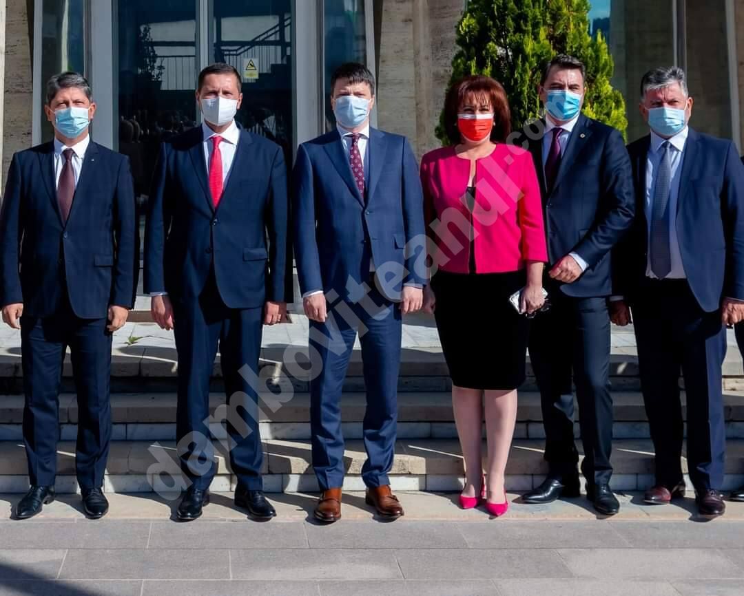 You are currently viewing Conducerea PSD Dâmbovița le mulțumește semnatarilor petiției privind plafonarea prețurilor la energie