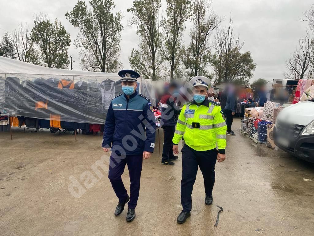 You are currently viewing Polițiștii dâmbovițeni continuă acțiunile pentru limitarea răspândirii virusului Sars-CoV-2