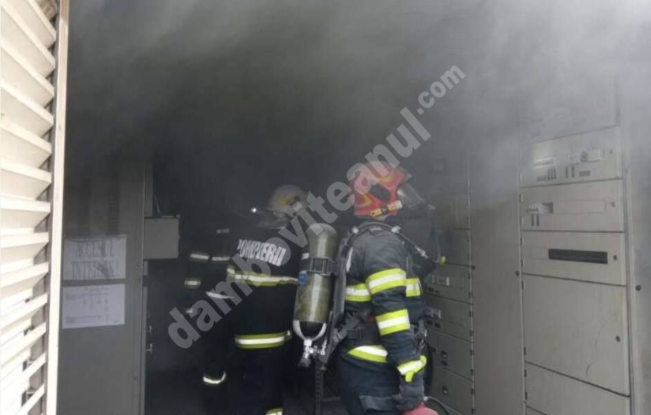 You are currently viewing Incendiu la un bloc din municipiul Târgoviște! 15 locatari au fost evacuați!