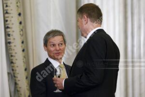 Read more about the article Anunţ surpriză, făcut de preşedinte în această după-amiază. Iohannis l-a desemnat pe Dacian Cioloş candidat la funcţia de premier al ţării