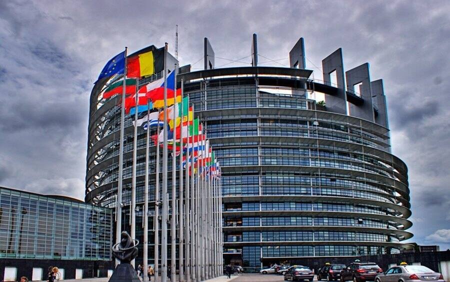 You are currently viewing Parlamentul European cere despăgubirea României pentru că a fost discriminată prin blocarea aderării la Schengen