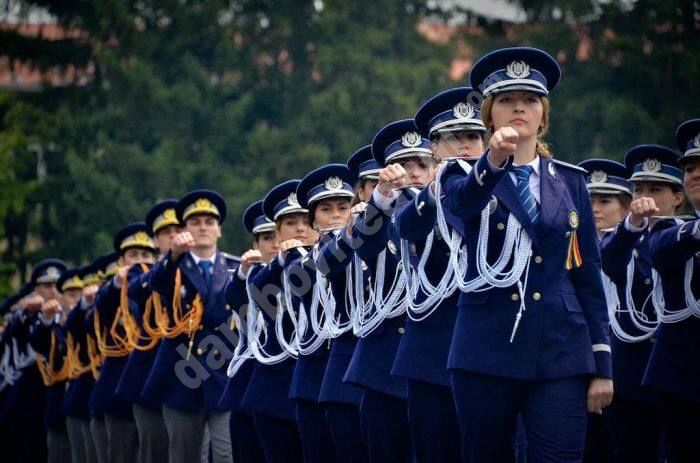 You are currently viewing Restricții de participare la concursurile organizate de Poliția Română, pentru candidații nevaccinați, care nu prezintă un test negativ și care nu au trecut de curând prin boală