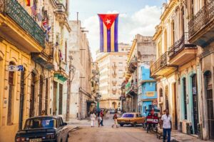 Read more about the article Cuba deschide graniţele pentru turişti